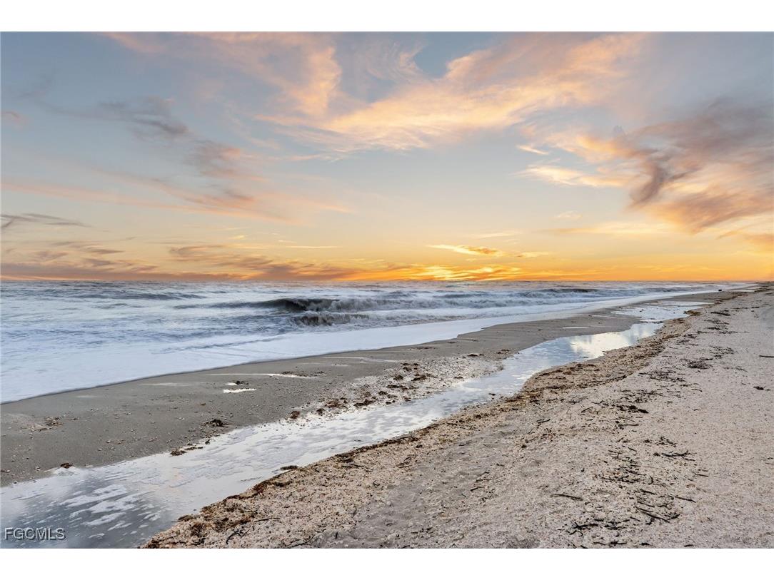 3145 W Gulf Drive #201 Sanibel FL 33957 2025018452 image42