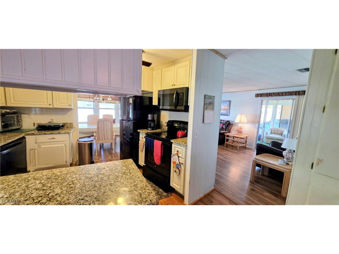 3148 Indian Village Lane North Fort Myers FL 33917 2025021570 image11