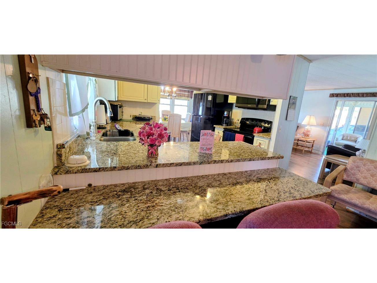 3148 Indian Village Lane North Fort Myers FL 33917 2025021570 image12