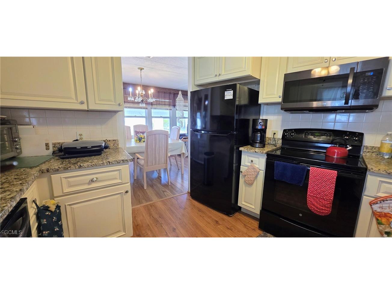 3148 Indian Village Lane North Fort Myers FL 33917 2025021570 image14