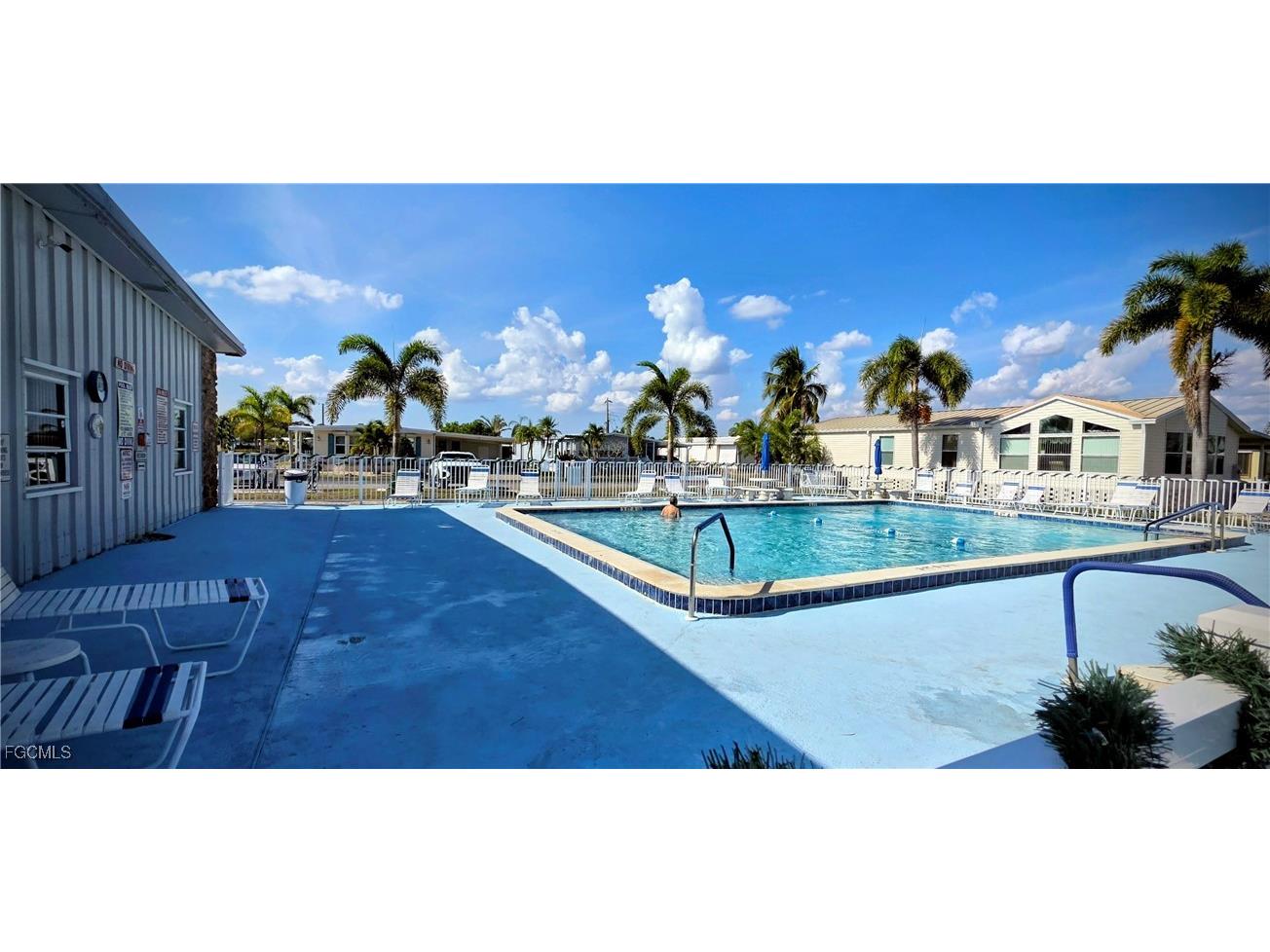 3148 Indian Village Lane North Fort Myers FL 33917 2025021570 image24