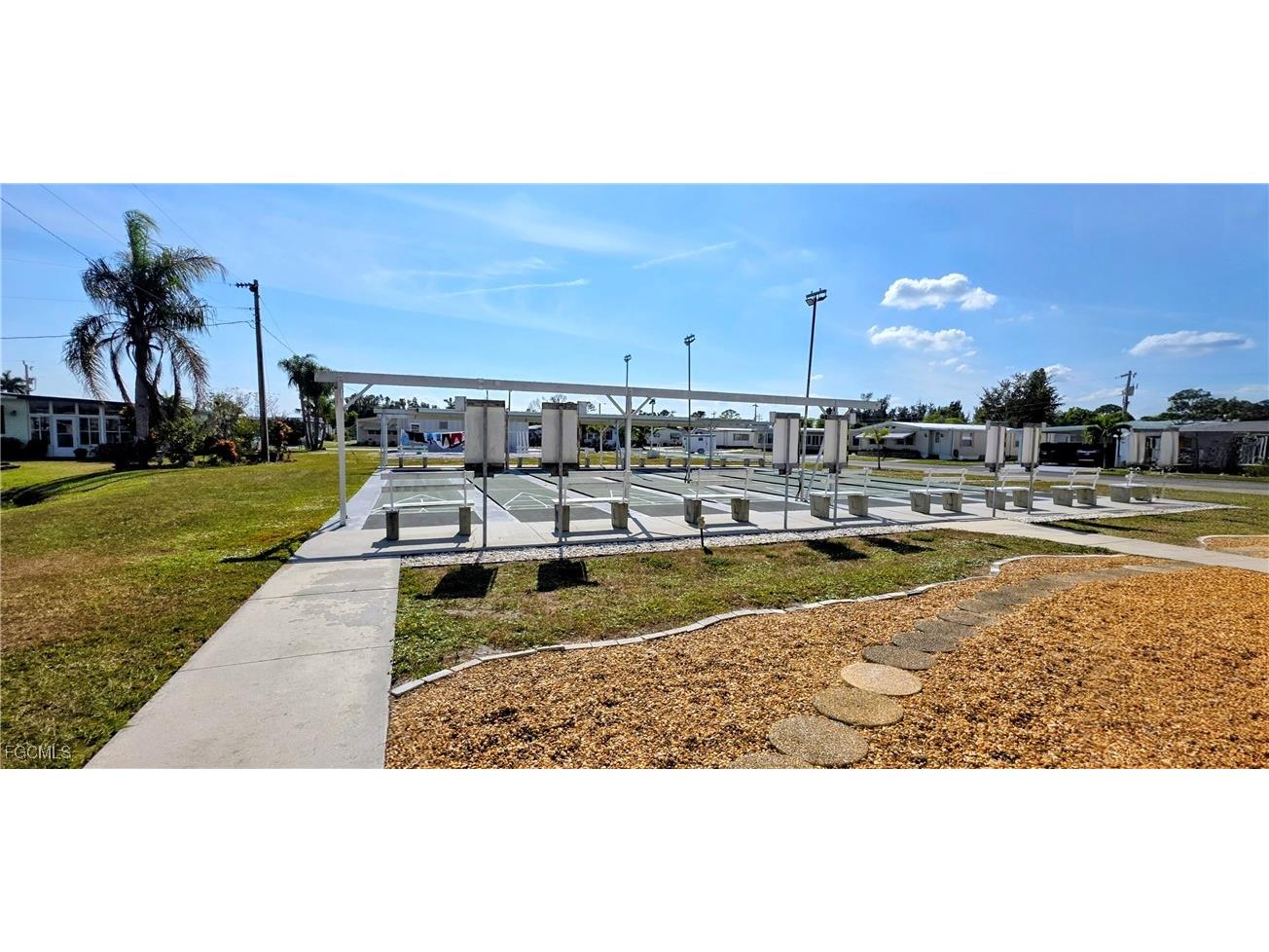 3148 Indian Village Lane North Fort Myers FL 33917 2025021570 image27