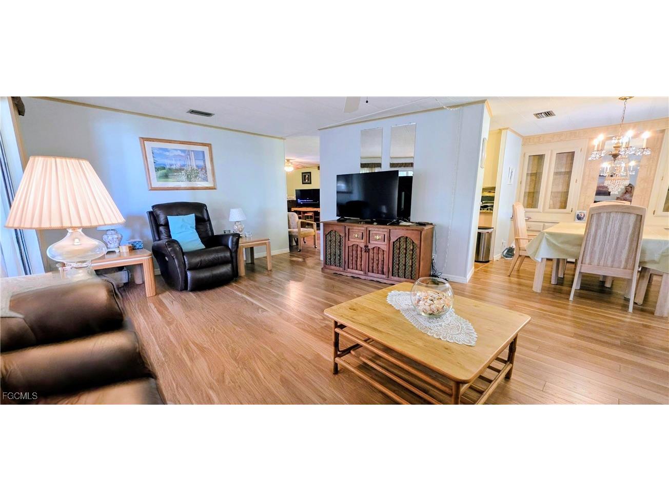 3148 Indian Village Lane North Fort Myers FL 33917 2025021570 image8