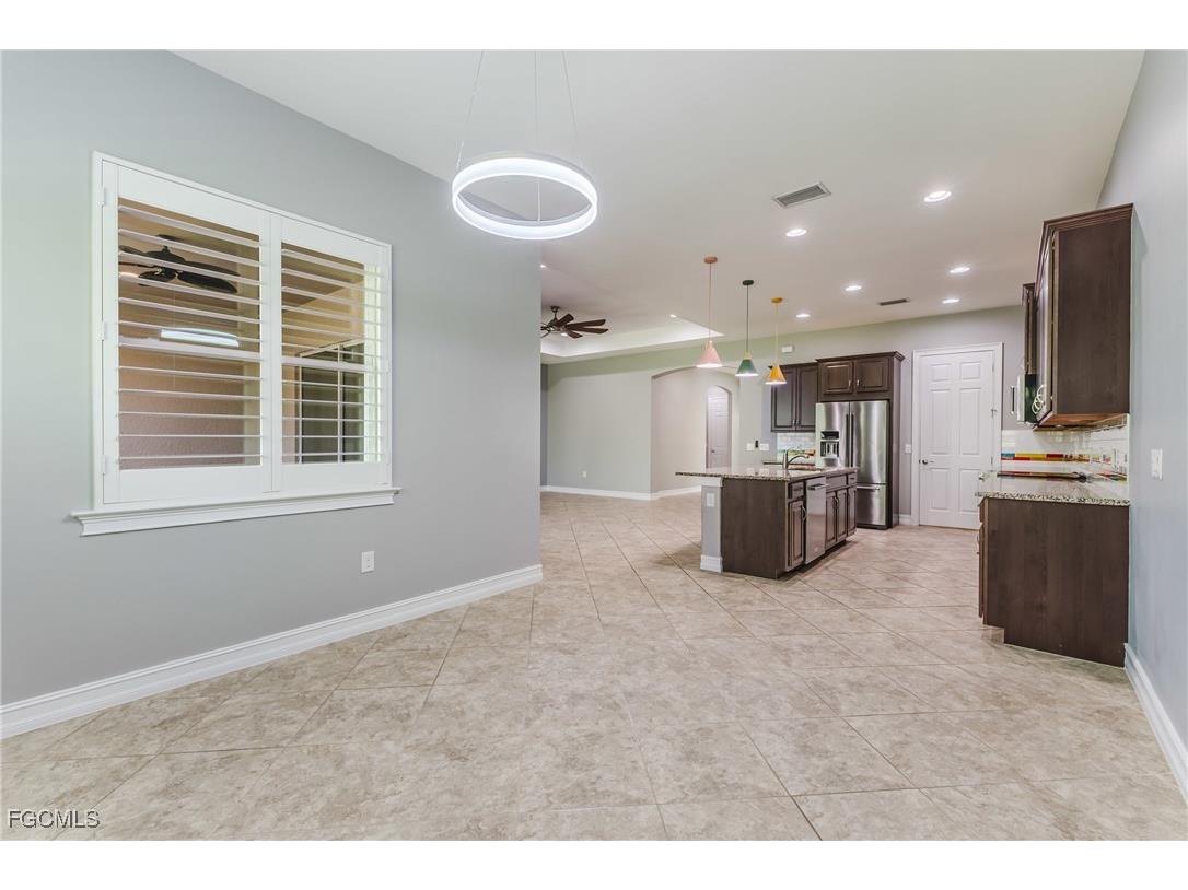 3149 Amadora Circle Cape Coral FL 33909 2025015958 image18