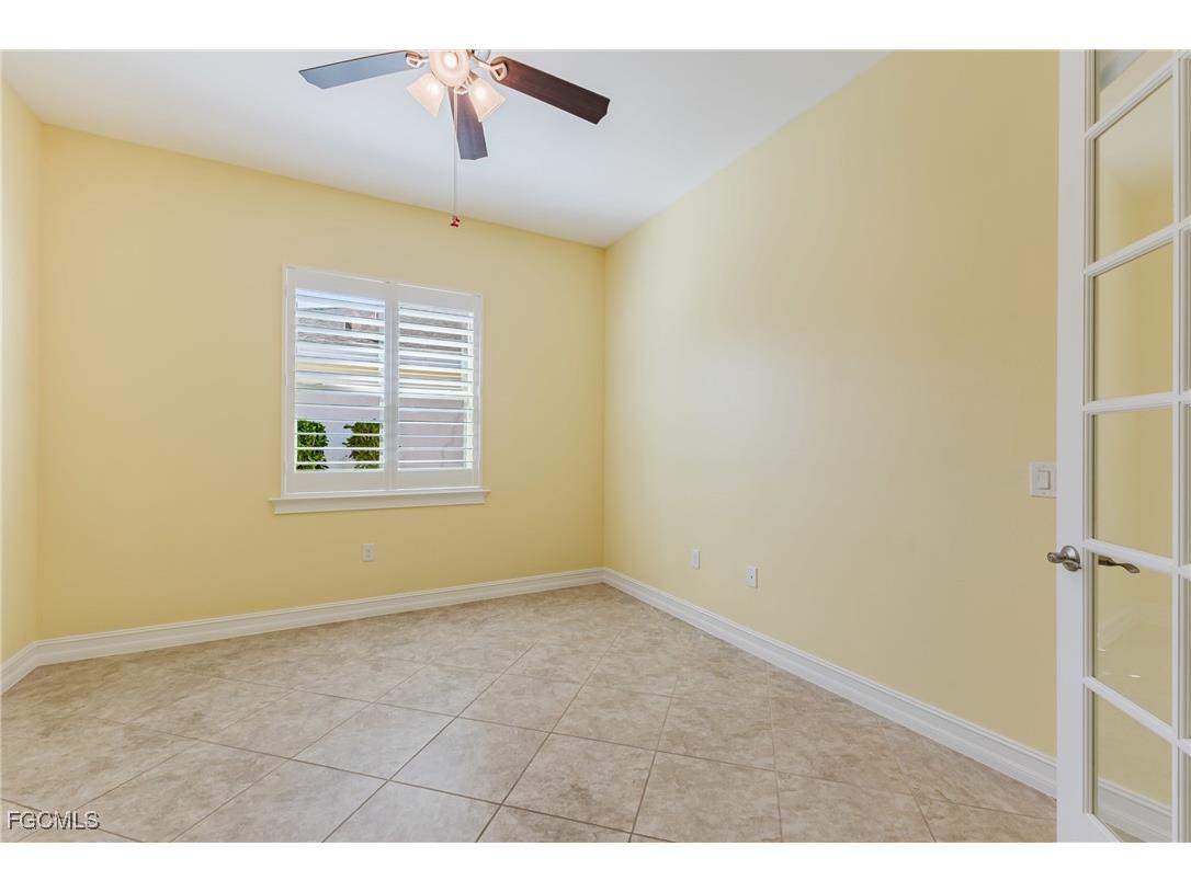 3149 Amadora Circle Cape Coral FL 33909 2025015958 image19