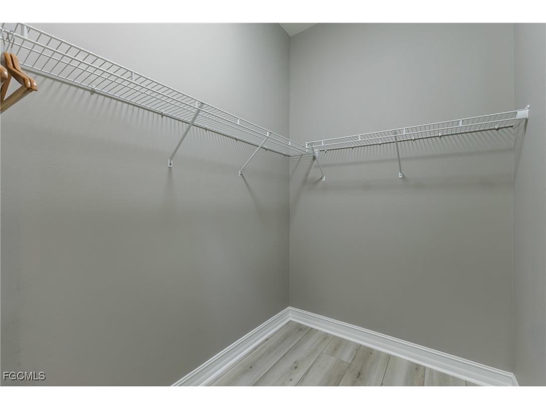 3149 Amadora Circle Cape Coral FL 33909 2025015958 image22