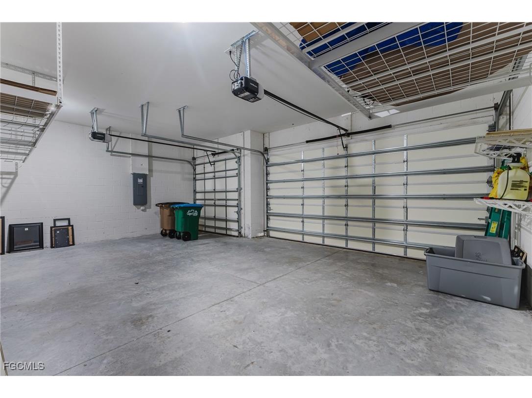 3149 Amadora Circle Cape Coral FL 33909 2025015958 image33