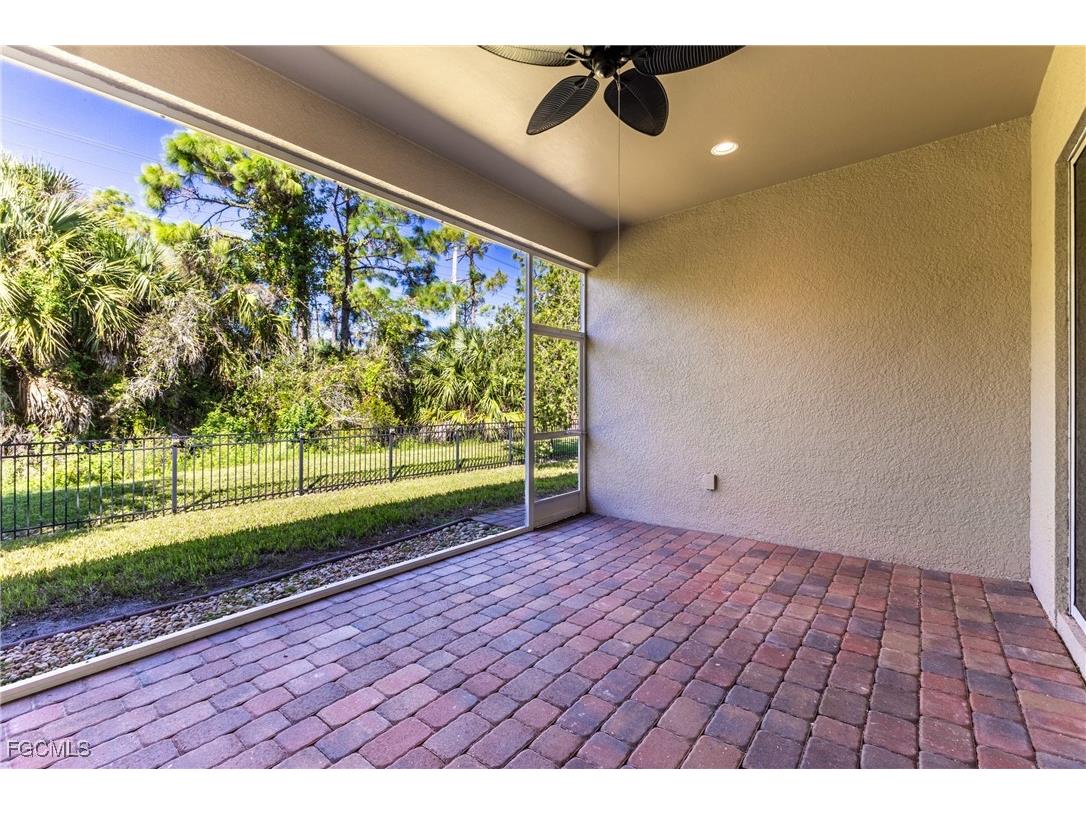 3149 Amadora Circle Cape Coral FL 33909 2025015958 image34
