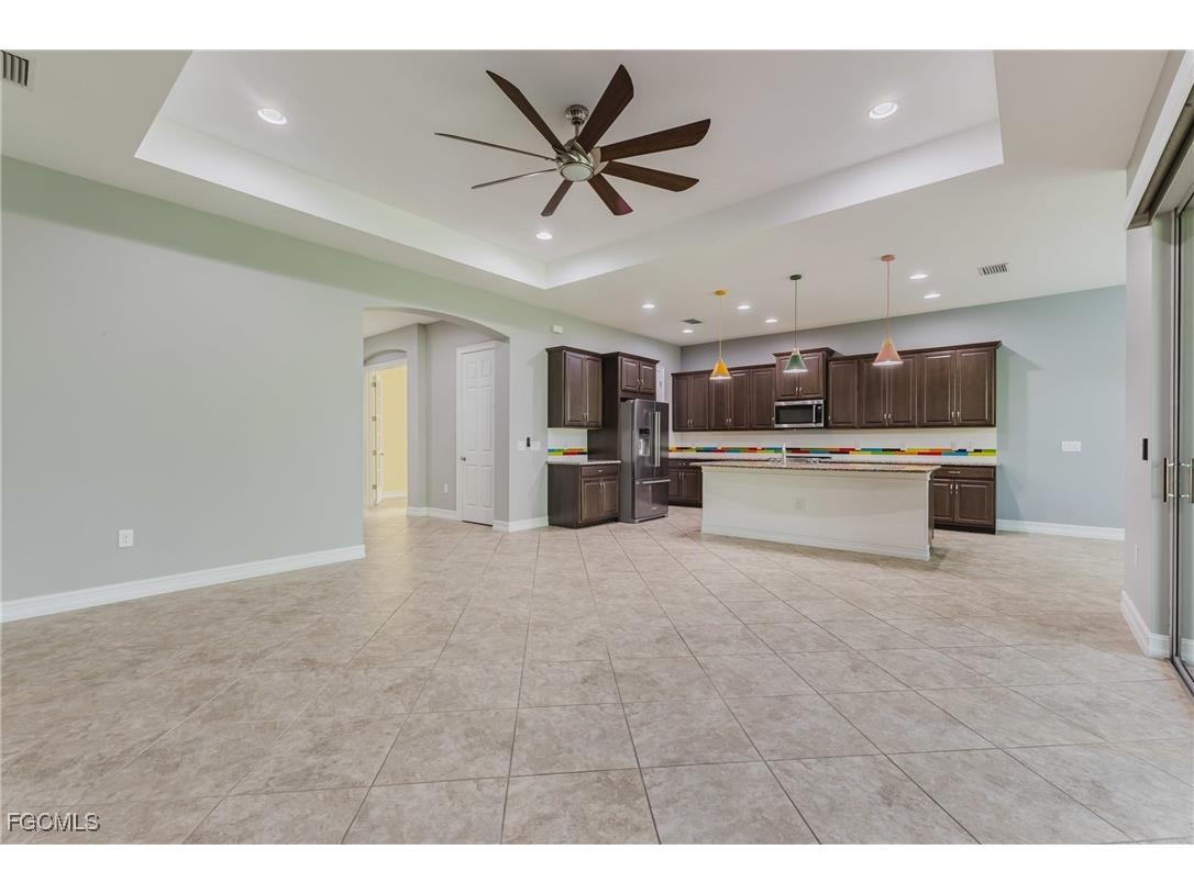 3149 Amadora Circle Cape Coral FL 33909 2025015958 image7