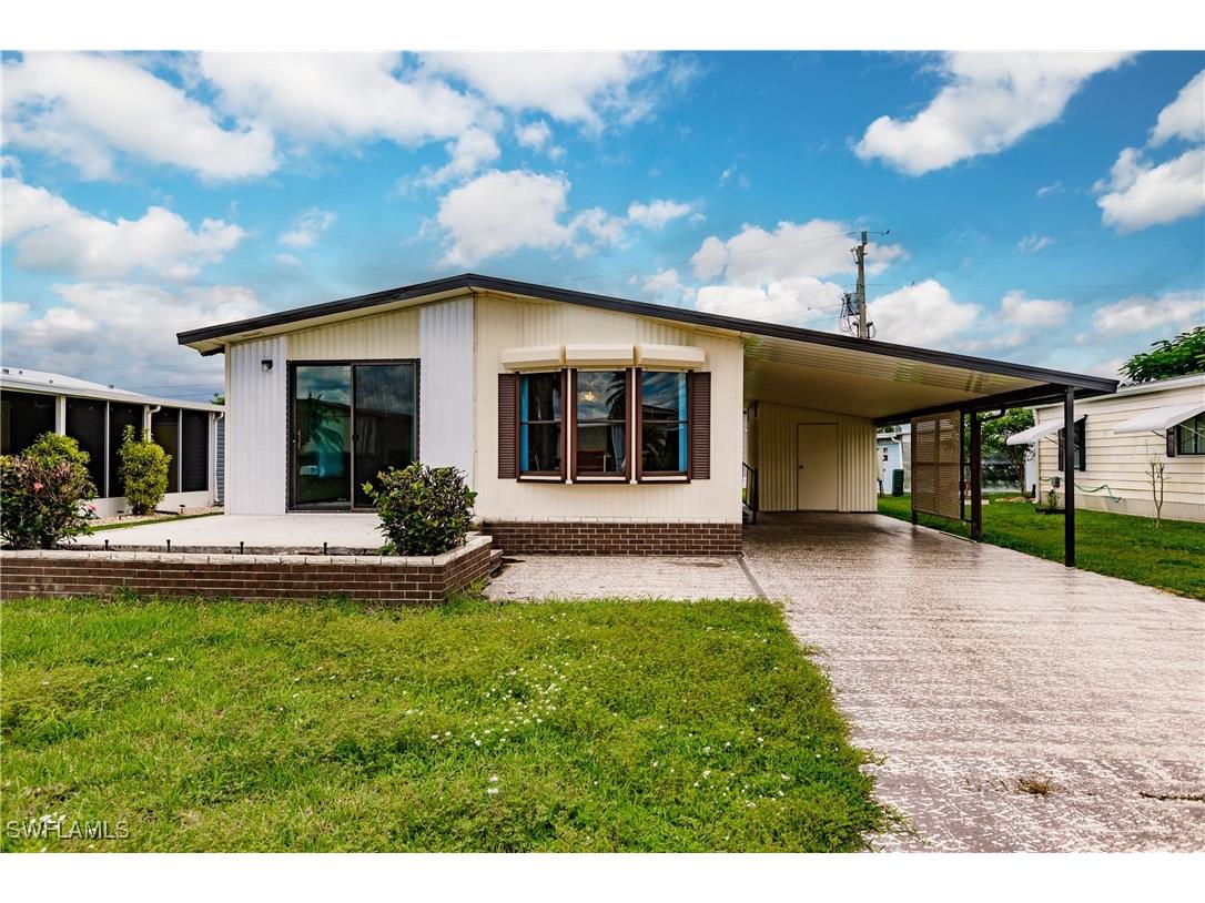 3149 Running Deer Drive North Fort Myers FL 33917 224051322 image1
