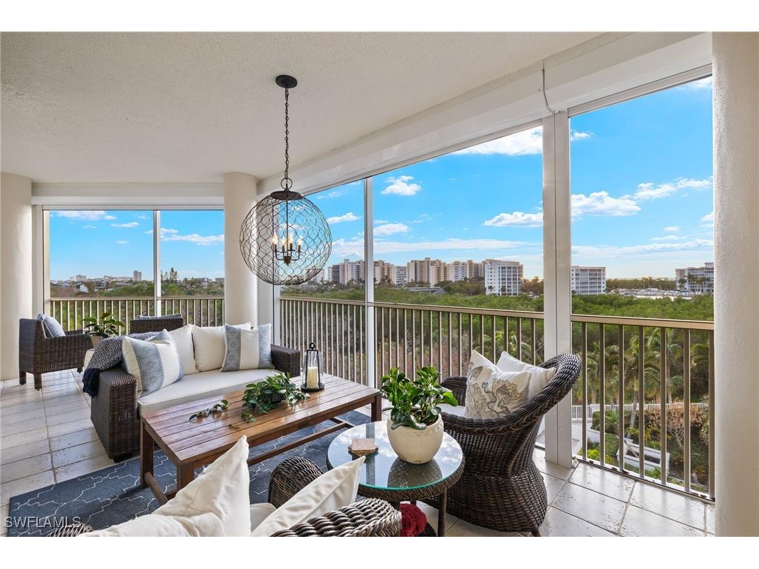 315 Dunes Boulevard #401 Naples FL 34110 224084240 image1