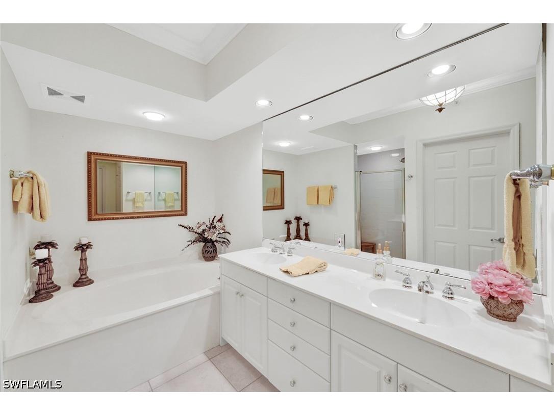 315 Dunes Boulevard #404 Naples FL 34110 226018405 image10