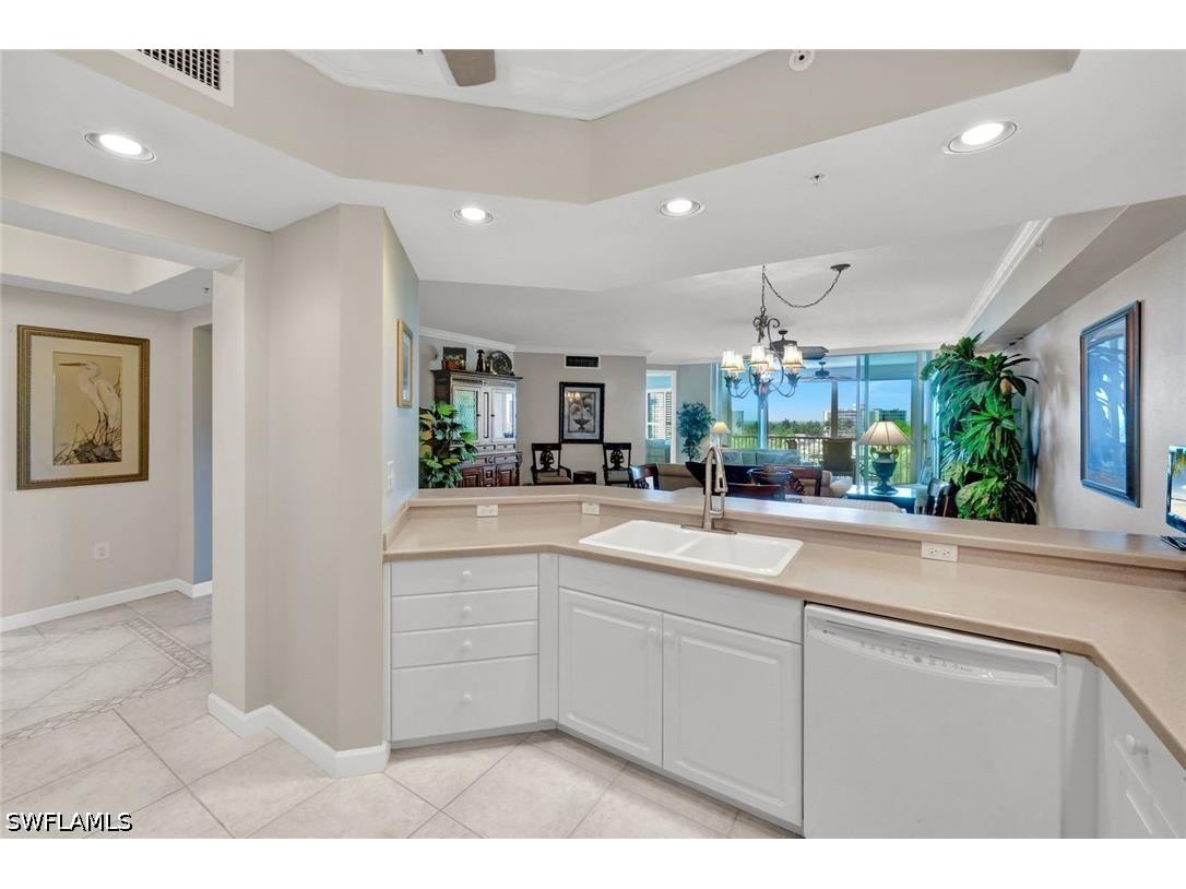 315 Dunes Boulevard #404 Naples FL 34110 226018405 image6