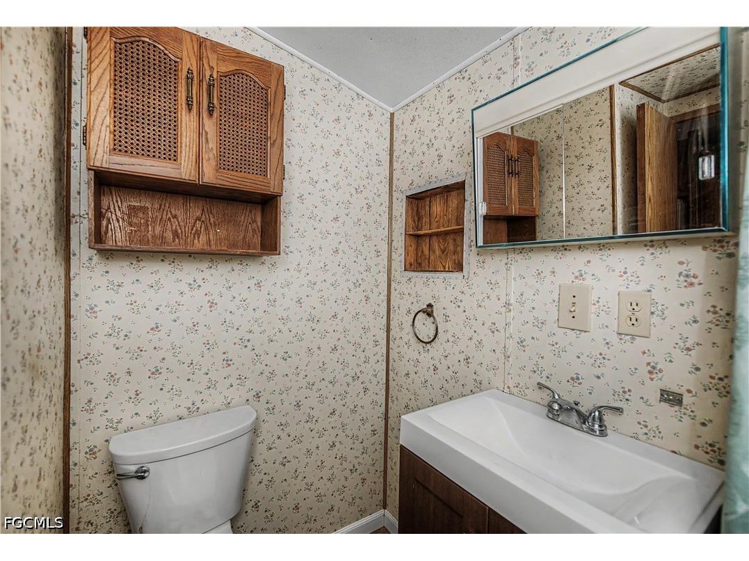 315 Fountain View Boulevard North Fort Myers FL 33903 2026017576 image18