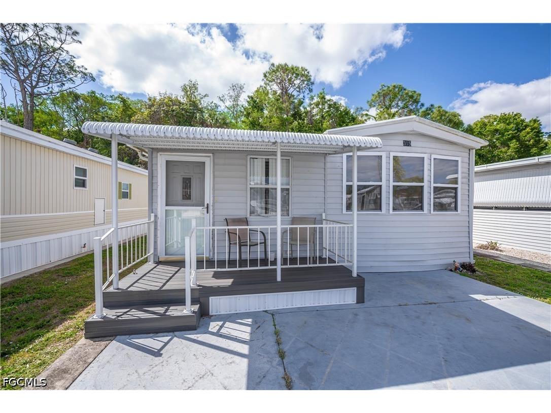 315 Fountain View Boulevard North Fort Myers FL 33903 2026017576 image5