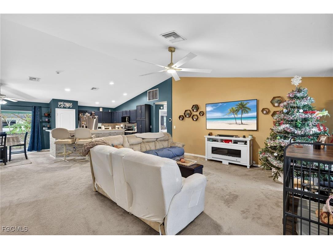 315 Leruth Avenue Lehigh Acres FL 33974 2025024529 image3