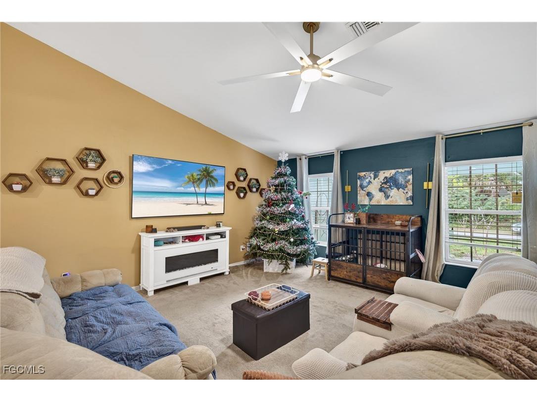 315 Leruth Avenue Lehigh Acres FL 33974 2025024529 image5