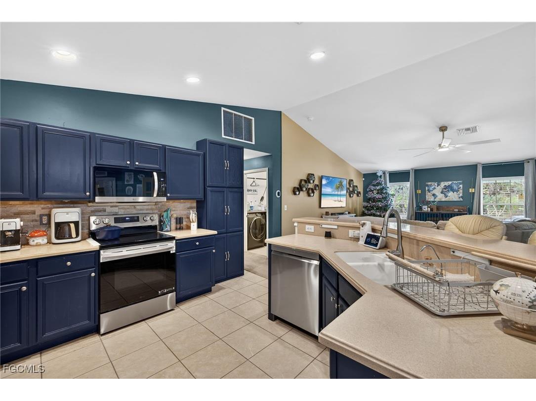 315 Leruth Avenue Lehigh Acres FL 33974 2025024529 image9