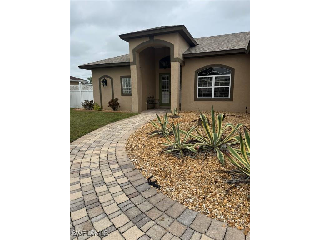 315 Nicholas Parkway E Cape Coral FL 33990 225007495 image1
