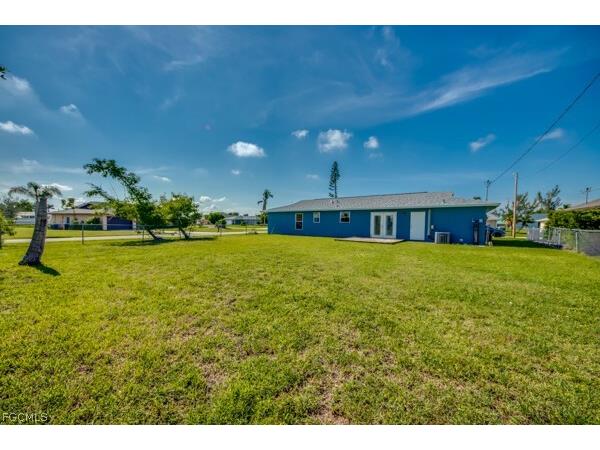 315 SE 22nd Terrace Cape Coral FL 33990 2026010360 image1