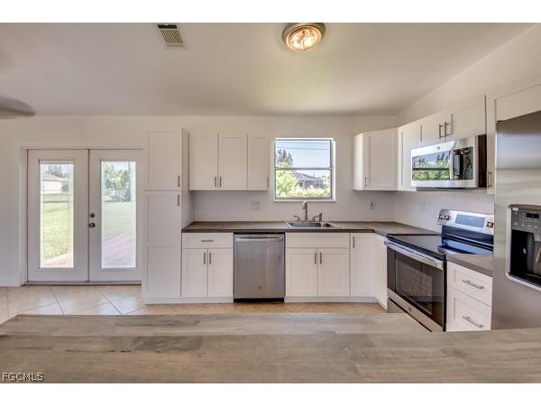 315 SE 22nd Terrace Cape Coral FL 33990 2026010360 image2