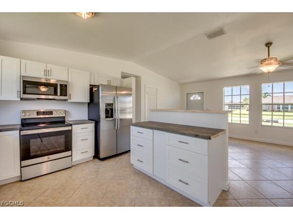 315 SE 22nd Terrace Cape Coral FL 33990 2026010360 image4