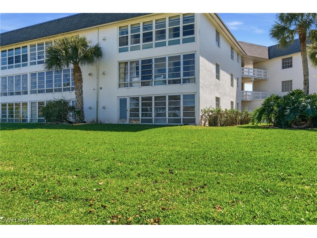 315 Saint Andrews Boulevard #D5 Naples FL 34113 226009047 image37