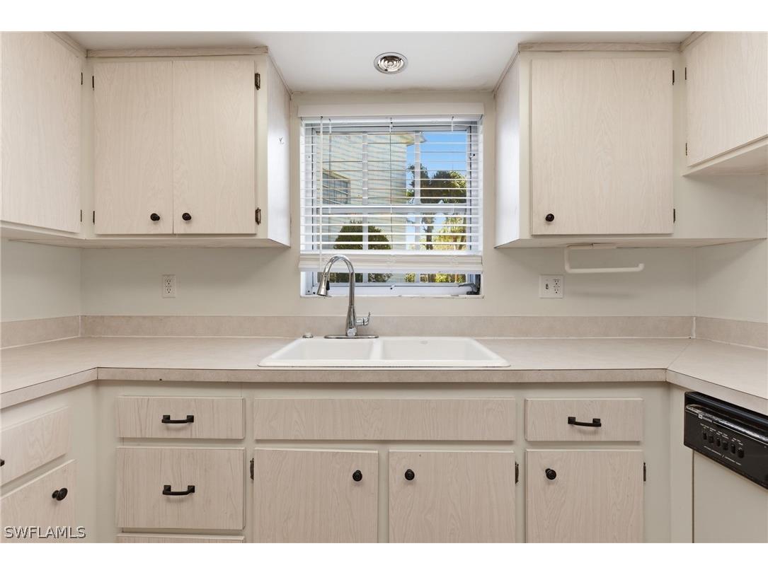 315 Saint Andrews Boulevard #D5 Naples FL 34113 226009047 image4