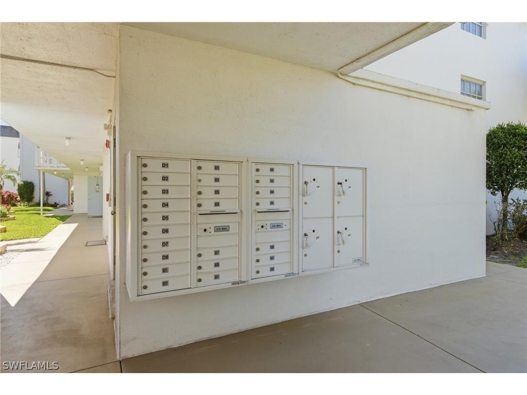 315 Saint Andrews Boulevard #D5 Naples FL 34113 226009047 image43