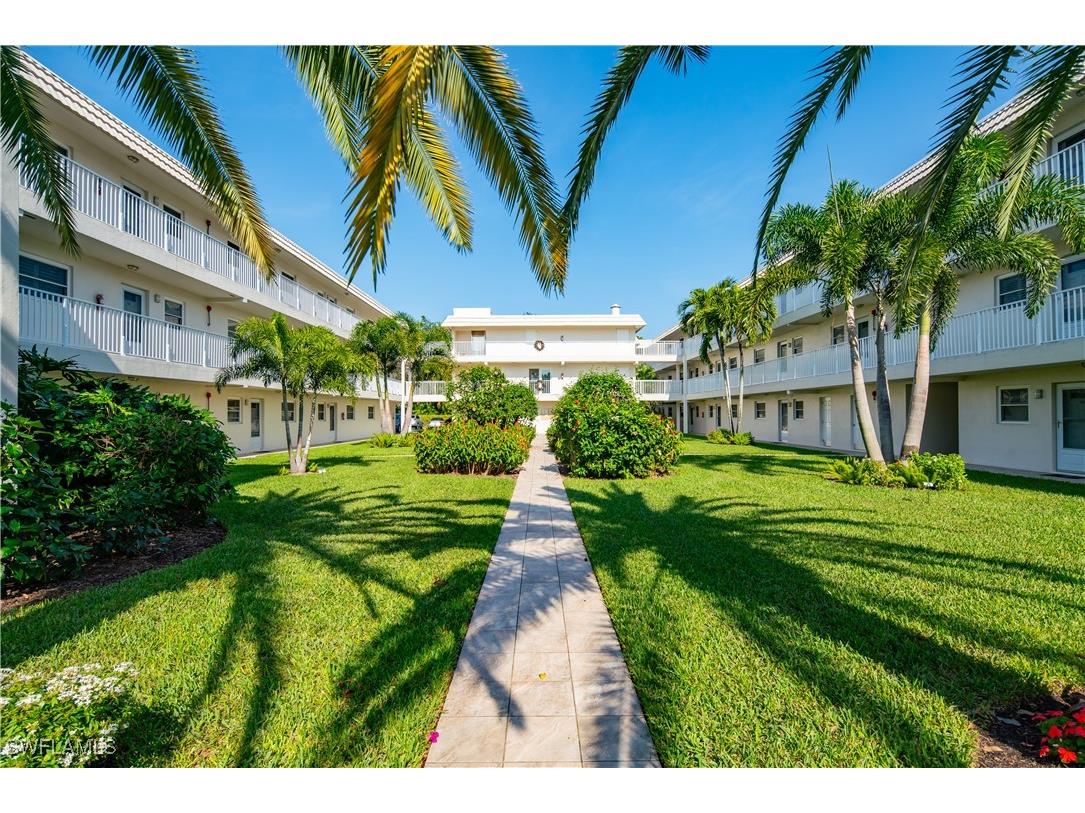 3150 Binnacle Drive #214 Naples FL 34103 225077596 image12