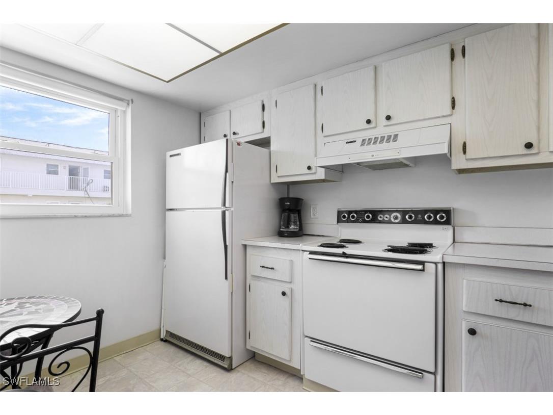 3150 Binnacle Drive #217 Naples FL 34103 225059677 image6