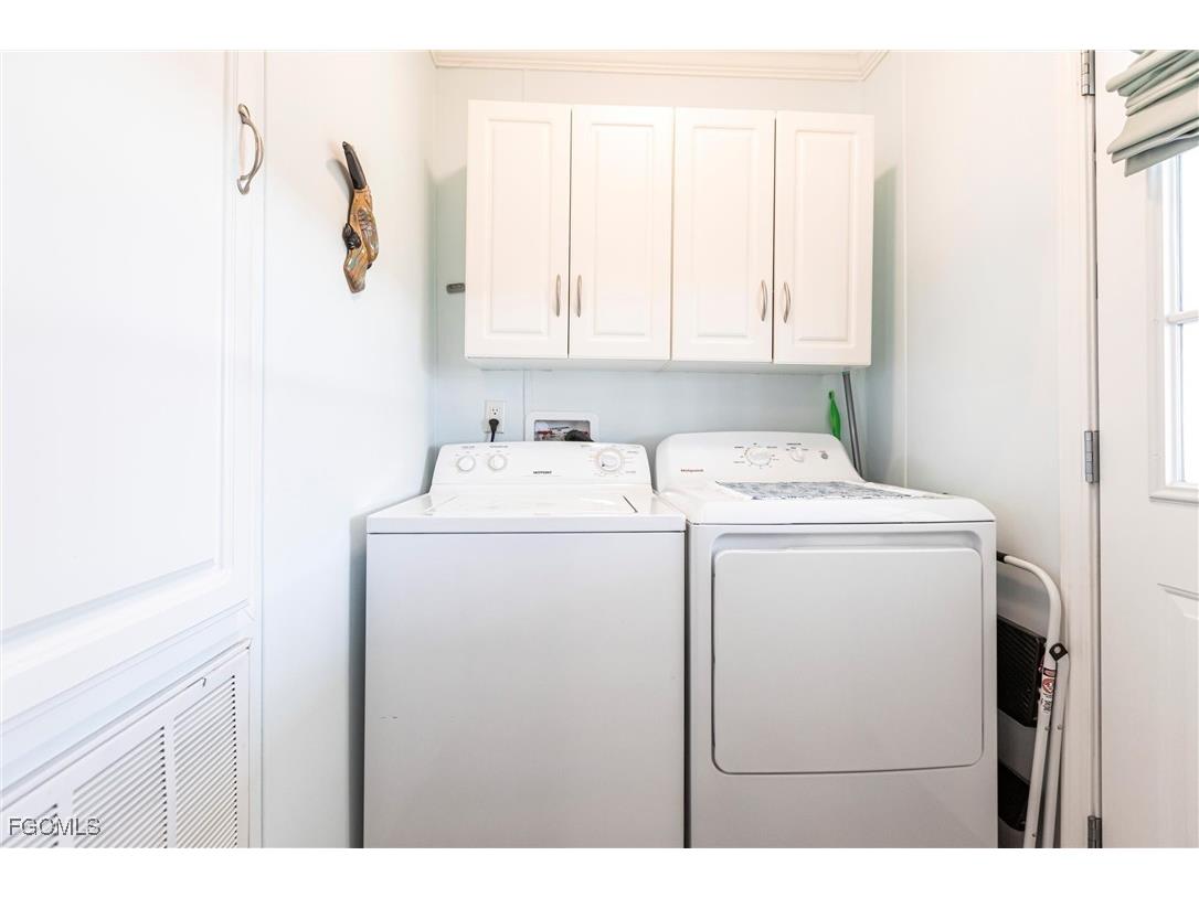 3152 Indian Village Lane North Fort Myers FL 33917 2025021716 image22