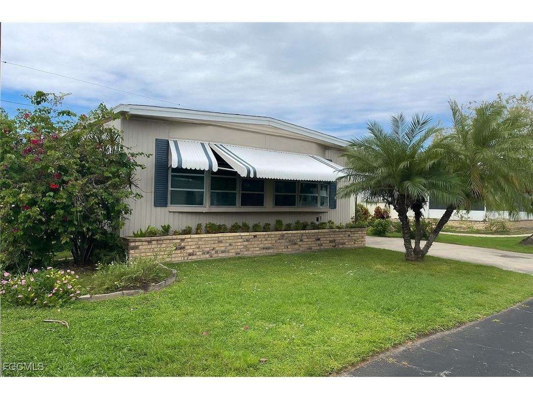 3153 Orchard Drive North Fort Myers FL 33917 2025003332 image1