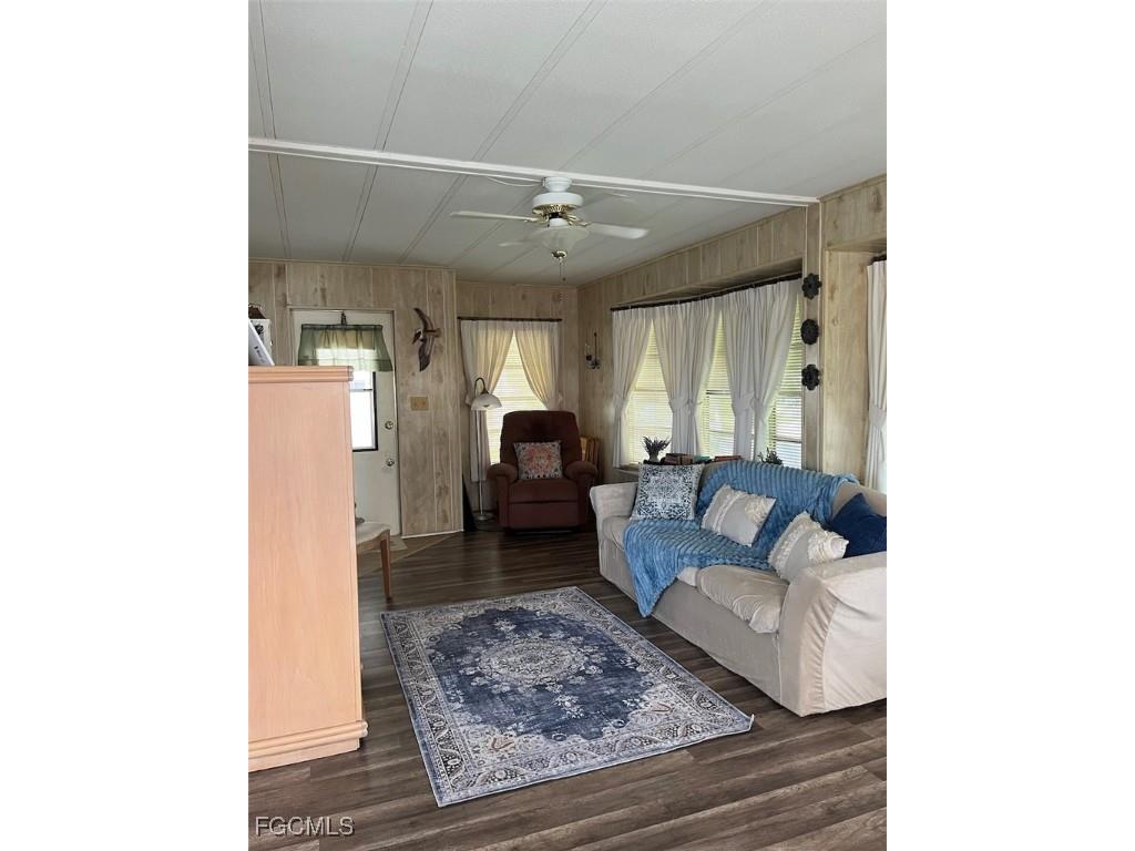 3153 Orchard Drive North Fort Myers FL 33917 2025003332 image19