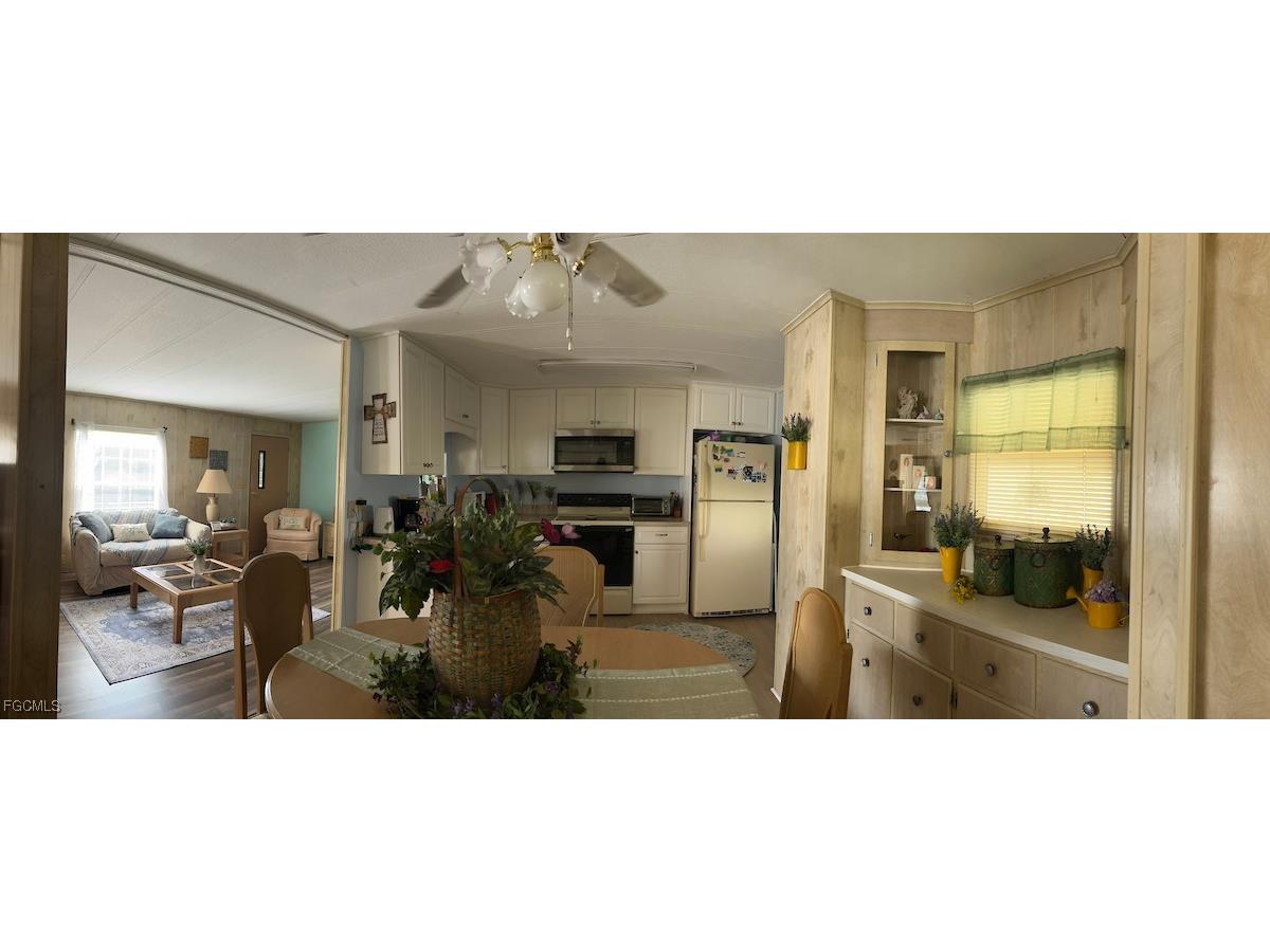 3153 Orchard Drive North Fort Myers FL 33917 2025003332 image25