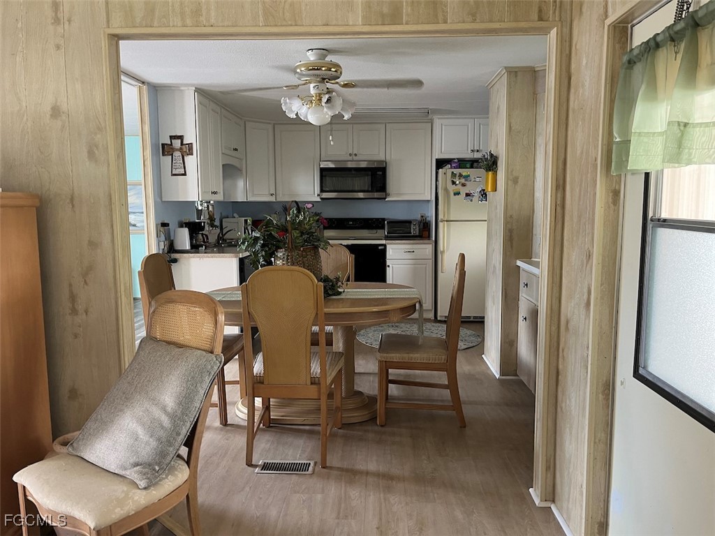 3153 Orchard Drive North Fort Myers FL 33917 2025003332 image9