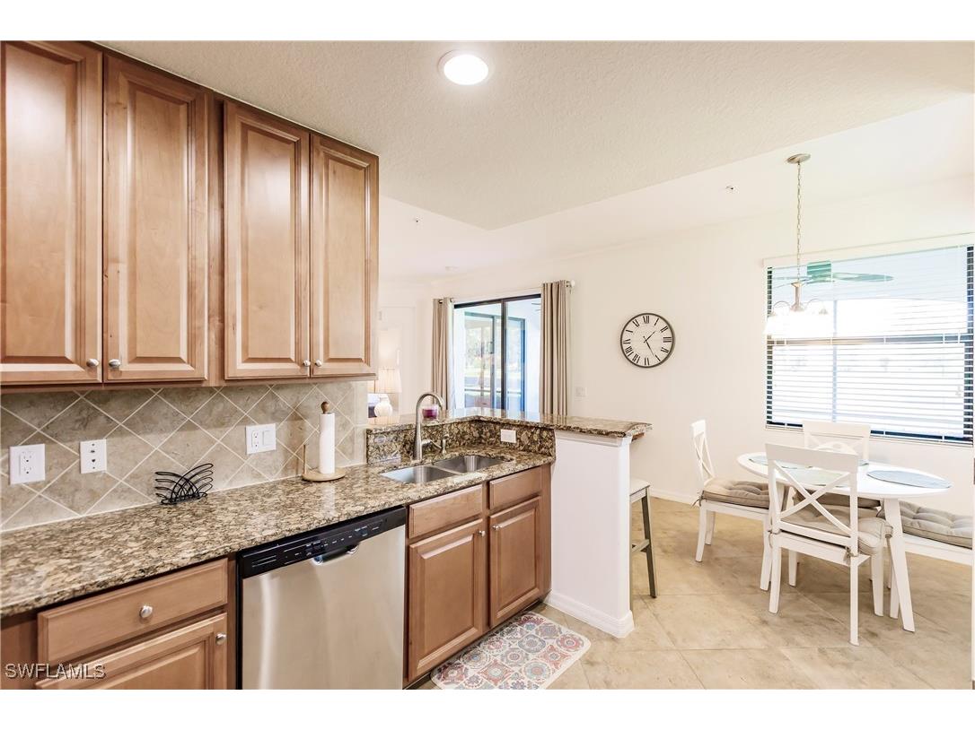 3157 Aviamar Circle #102 Naples FL 34114 225066522 image14