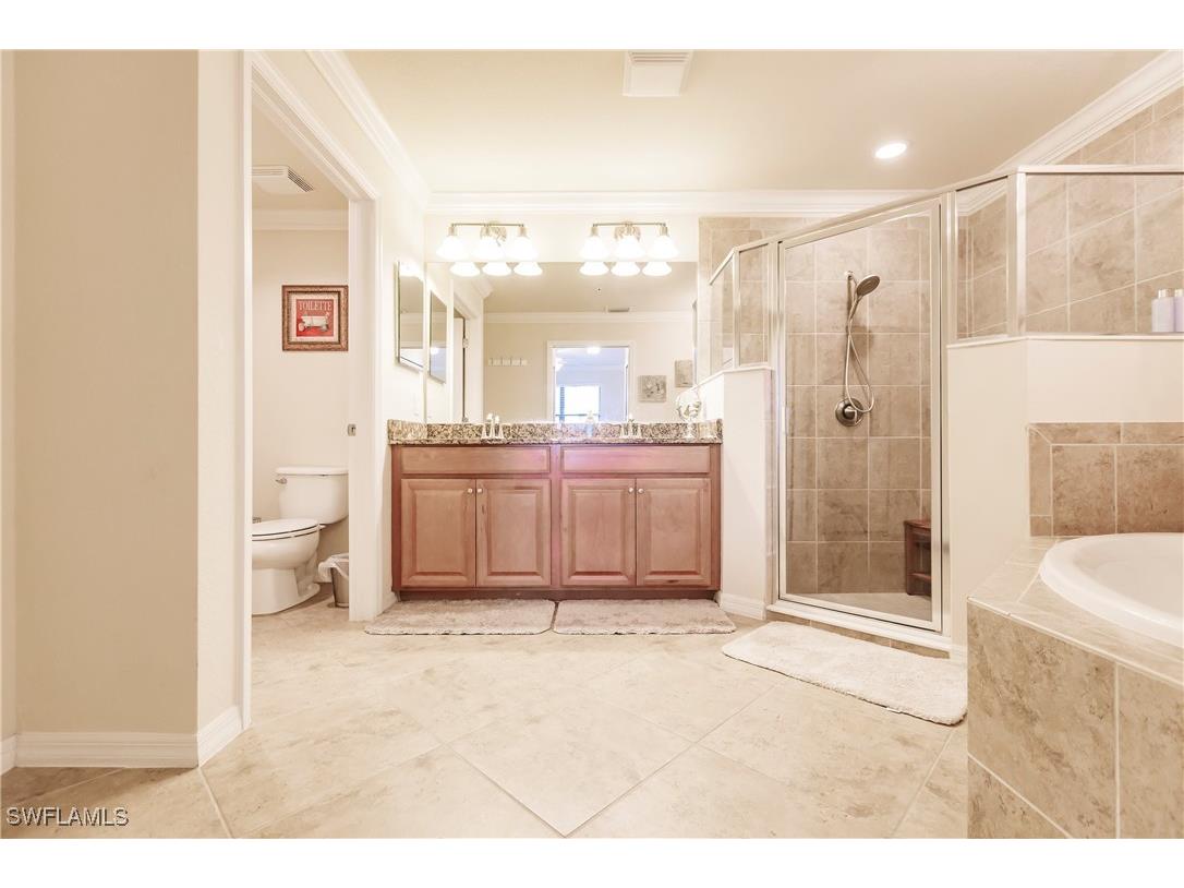 3157 Aviamar Circle #102 Naples FL 34114 225066522 image27