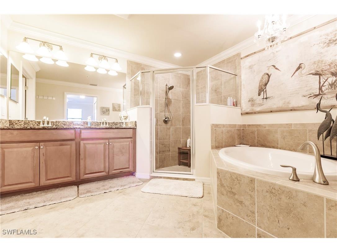 3157 Aviamar Circle #102 Naples FL 34114 225066522 image28