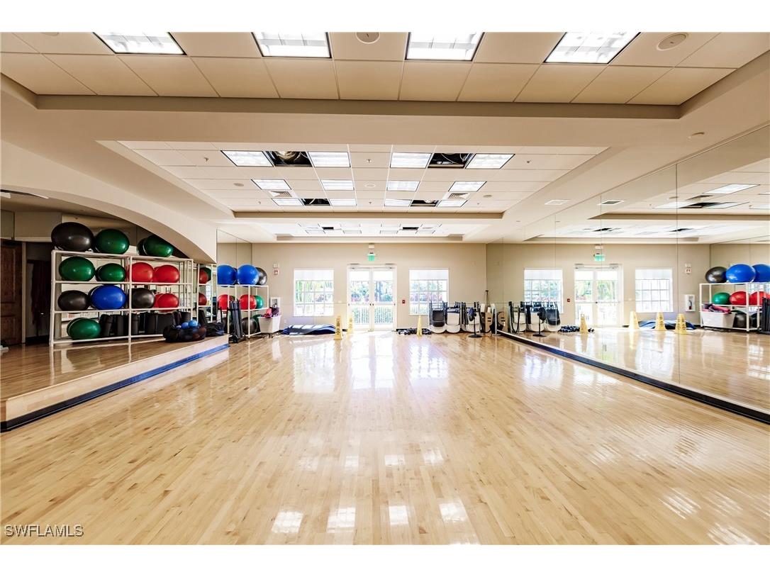 3157 Aviamar Circle #102 Naples FL 34114 225066522 image48