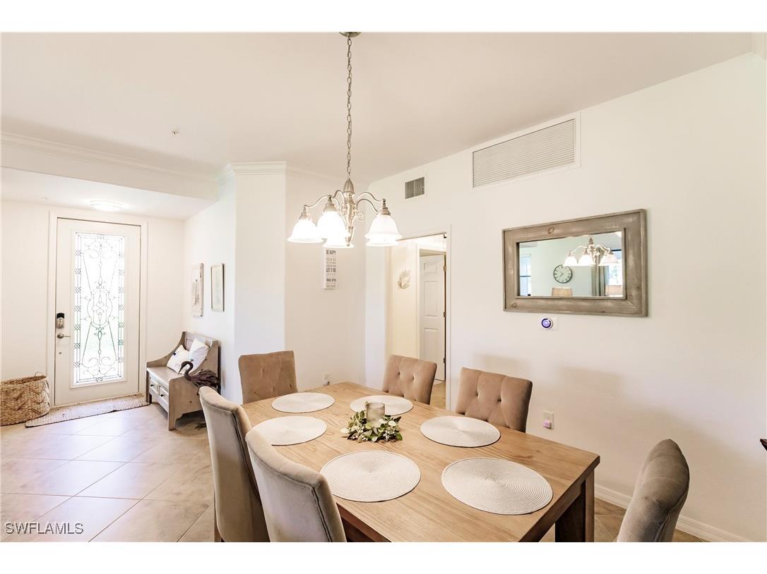 3157 Aviamar Circle #102 Naples FL 34114 225066522 image7