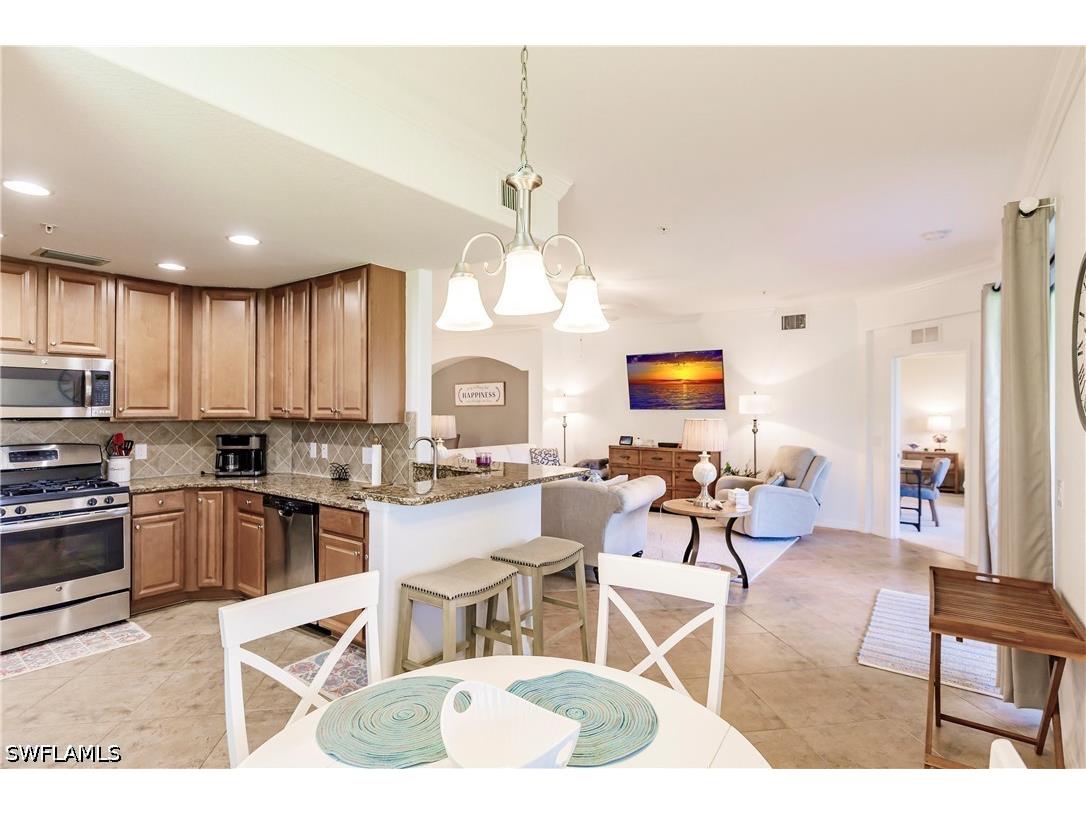 3157 Aviamar Circle #102 Naples FL 34114 226016561 image11