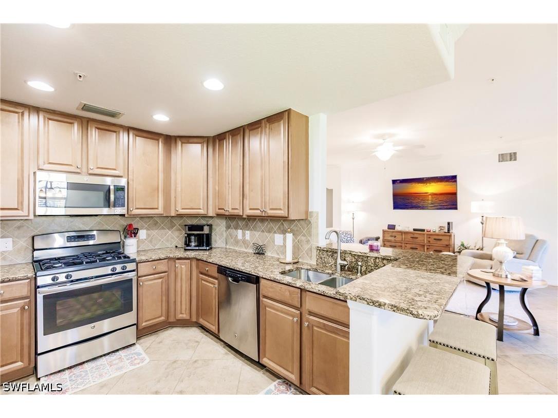 3157 Aviamar Circle #102 Naples FL 34114 226016561 image12