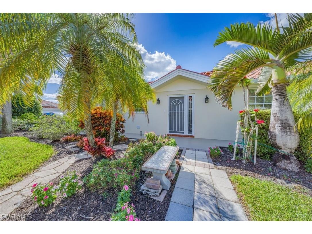 3159 Andorra Court Naples FL 34109 223076519 image1