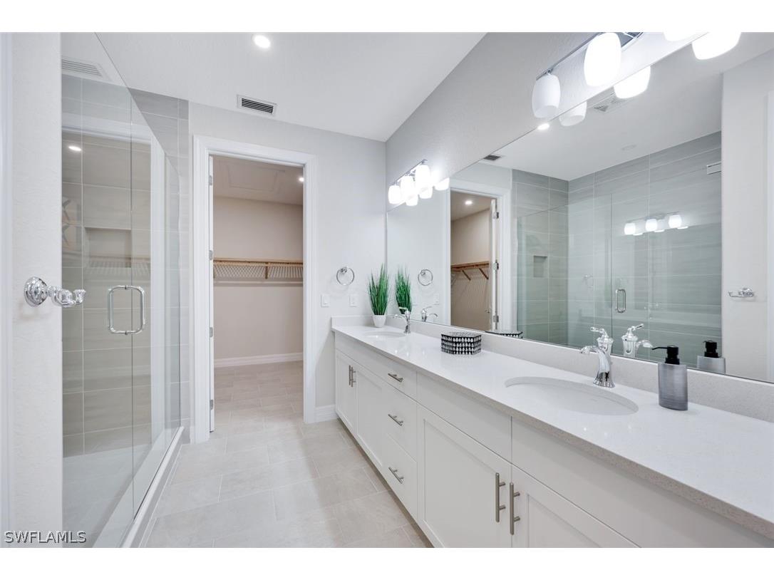 316 Indies Drive W #201 Naples FL 34114 226006856 image9