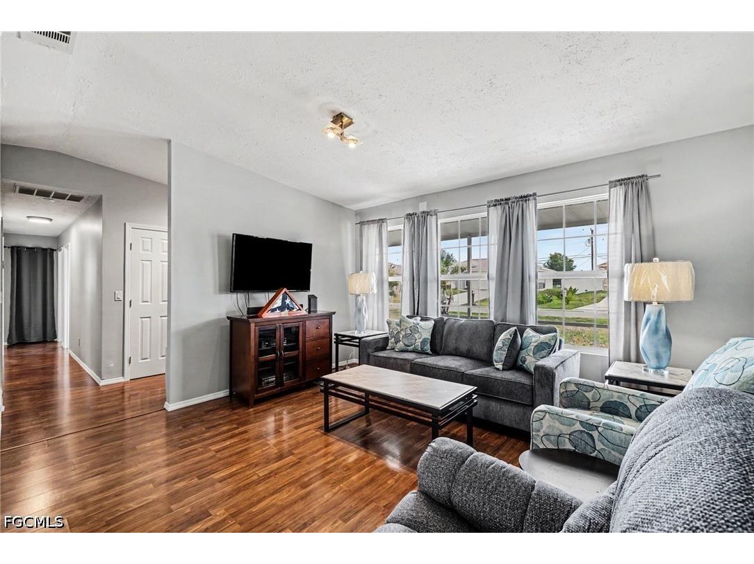 316 SW 19th Terrace Cape Coral FL 33991 2026023306 image10