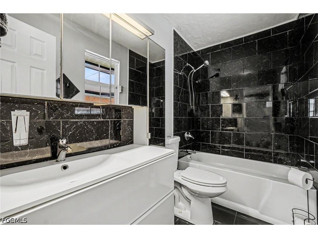316 SW 19th Terrace Cape Coral FL 33991 2026023306 image25