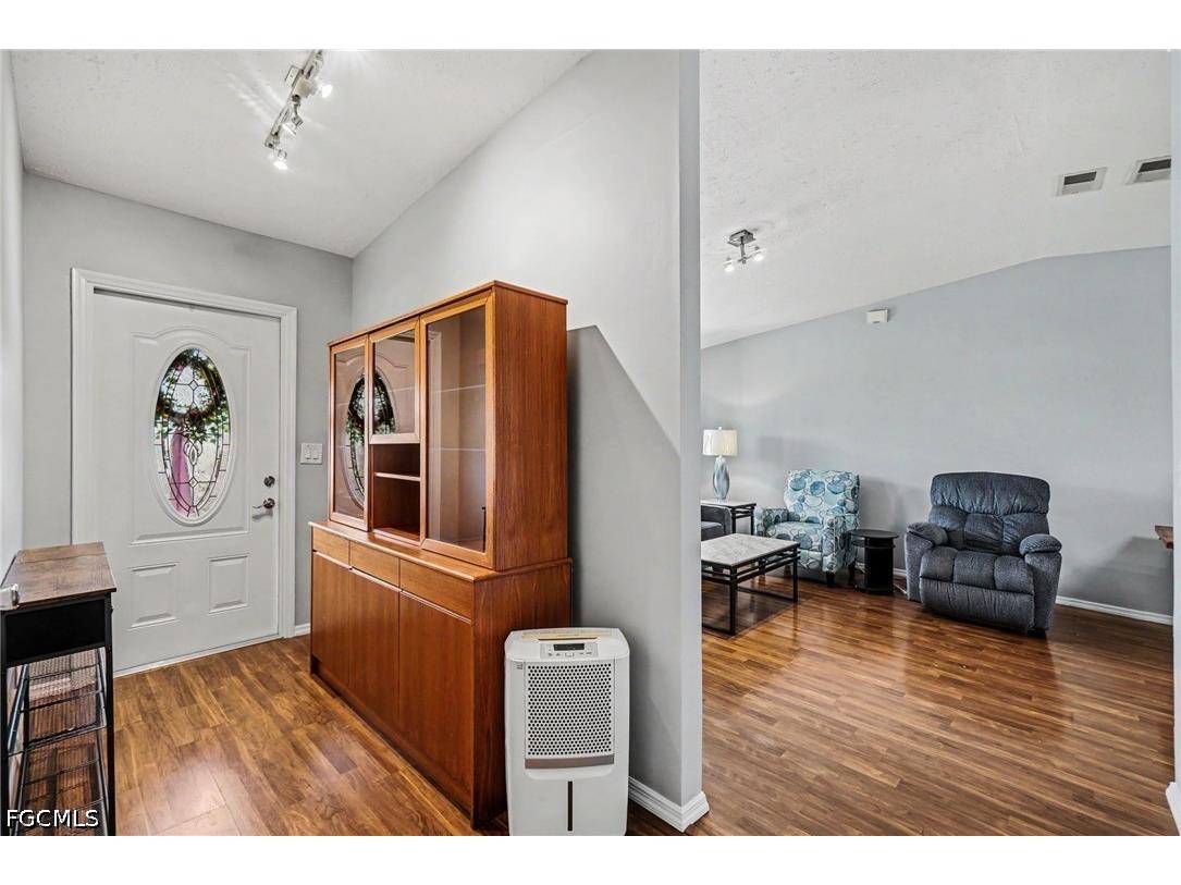 316 SW 19th Terrace Cape Coral FL 33991 2026023306 image9
