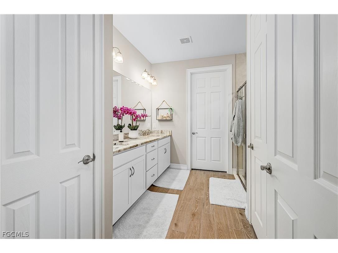 316 Spring Hill Lake Loop Cape Coral FL 33993 2026013034 image17