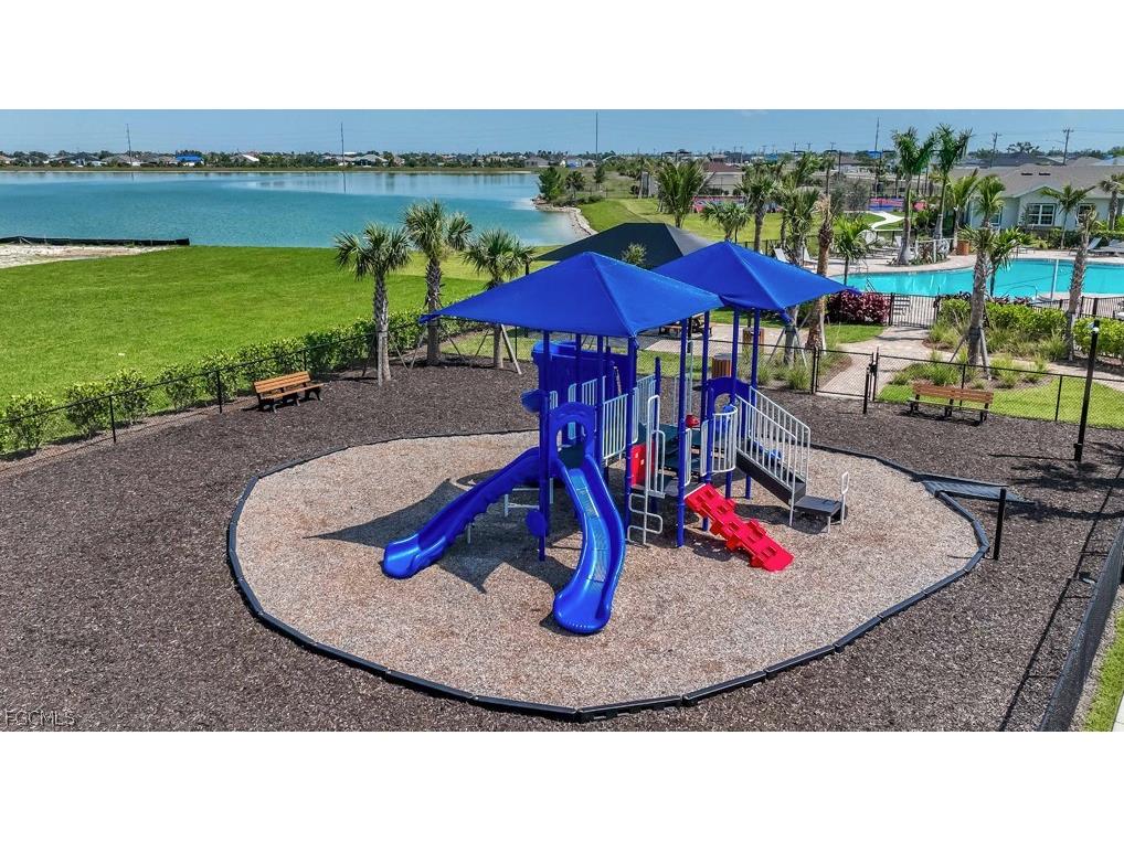 316 Spring Hill Lake Loop Cape Coral FL 33993 2026013034 image23